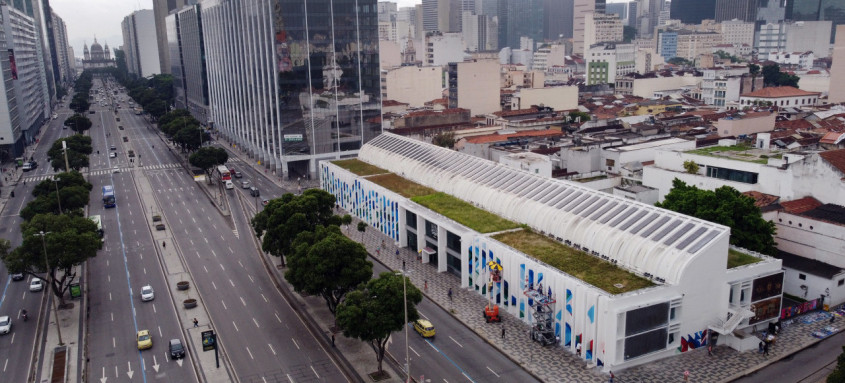 Estúdio da Biblioteca Parque Estadual será aberto para gravação de podcasts, locuções, bandas, artistas solo, grupos musicais e produções fonográficas diversas - Foto: Leonardo Ferraz/Divulgação Estúdio da Biblioteca Parque Estadual será aberto para gravação de podcasts, locuções, bandas, artistas solo, grupos musicais e produções fonográficas diversas