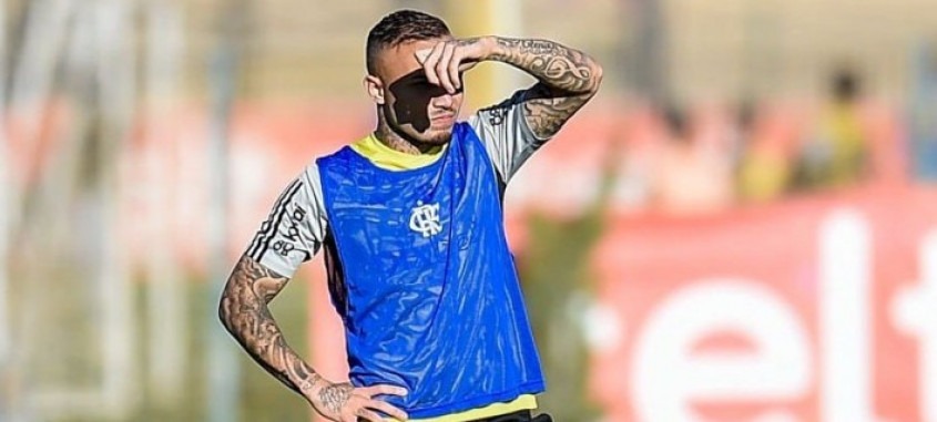 Recuperado de lesão, o atacante Everton Cebolinha volta hoje ao time do Flamengo