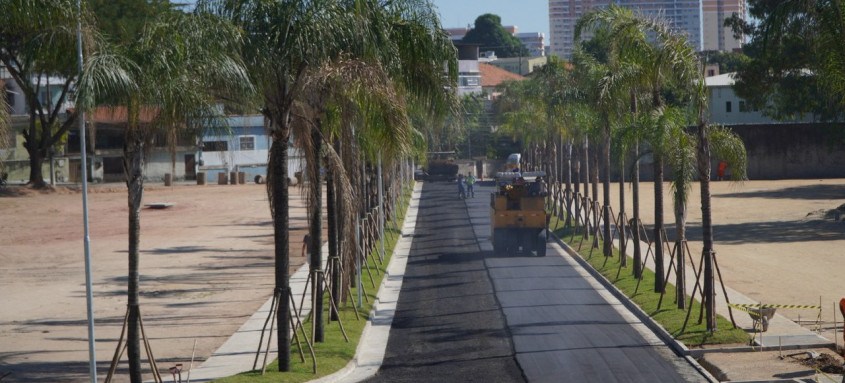 Jardim Alcântara recebeu paisagismo, feito pela Secretaria de Conservação, e iluminação de São Gonçalo - Foto: Renan Otto/Divulgação Jardim Alcântara recebeu paisagismo, feito pela Secretaria de Conservação, e iluminação de São Gonçalo