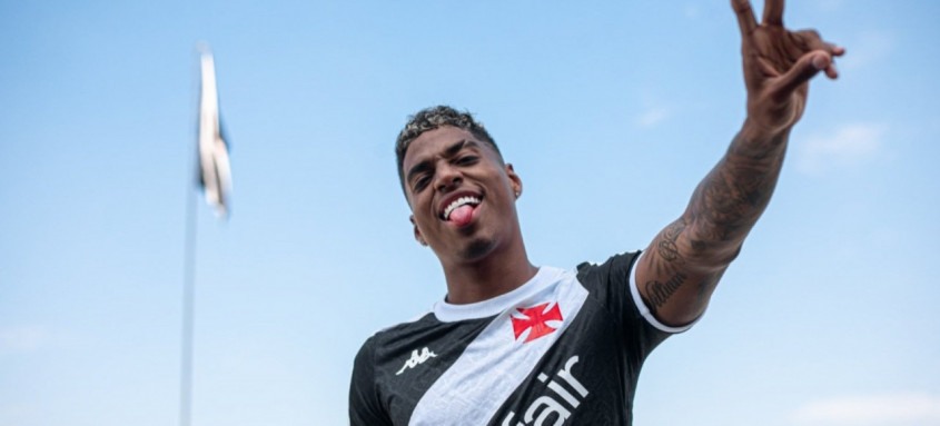 Emerson Rodríguez se junta a Phillipe Coutinho, Souza e Alex Teixeira como contratados do Vasco para a sequência da temporada - Foto: Leandro Amorim/Vasco Emerson Rodríguez se junta a Phillipe Coutinho, Souza e Alex Teixeira como contratados do Vasco para a sequência da temporada