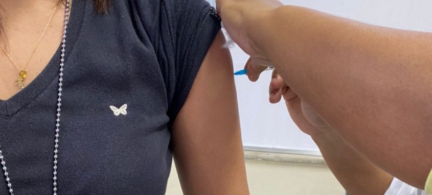 Vacinação está disponível nas Policlínicas Regionais, Unidades Básicas de Saúde e Módulos do Programa Médico de Família - Foto: Divulgação Vacinação está disponível nas Policlínicas Regionais, Unidades Básicas de Saúde e Módulos do Programa Médico de Família