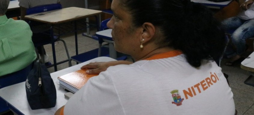 Vagas são destinadas do 1º ao 9º ano do Ensino Fundamental para jovens acima de 15 anos (completados em 31 de março de 2024), adultos e idosos que precisam dar continuidade aos estudos - Foto: Divulgação Vagas são destinadas do 1º ao 9º ano do Ensino Fundamental para jovens acima de 15 anos (completados em 31 de março de 2024), adultos e idosos que precisam dar continuidade aos estudos