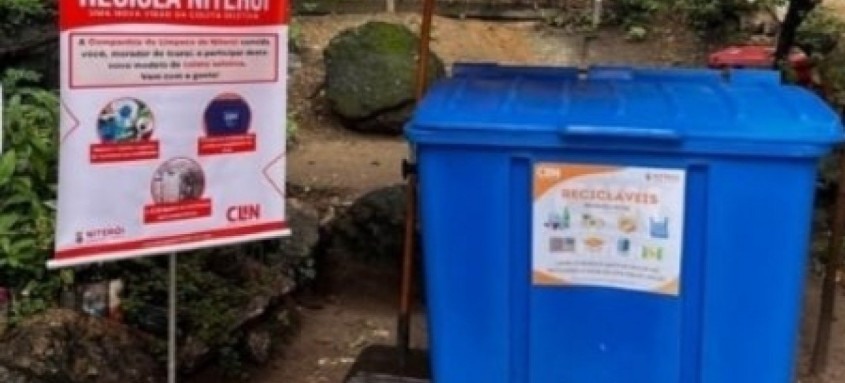 Clin começou a implantar em pontos estratégicos do bairro contentores de 1000 litros para acondicionar os resíduos recicláveis - Foto: Divulgação Clin começou a implantar em pontos estratégicos do bairro contentores de 1000 litros para acondicionar os resíduos recicláveis