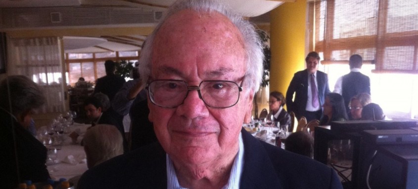 Ex-prefeito de Niterói Ronaldo Fabrício morreu nesta quinta-feira aos 90 anos
