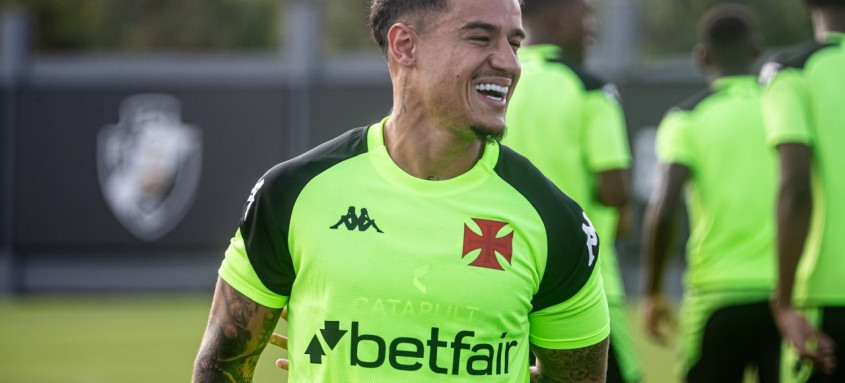 Recuperado da covid-19, Philippe Coutinho ficará no banco do Vasco
