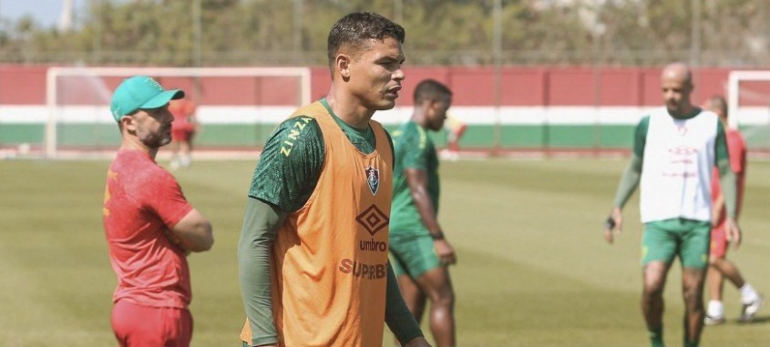 Thiago Silva comandará a defesa do Fluminense no difícil compromisso contra o São Paulo - Foto: Marcelo Gonçalves/Fluminense Thiago Silva comandará a defesa do Fluminense no difícil compromisso contra o São Paulo