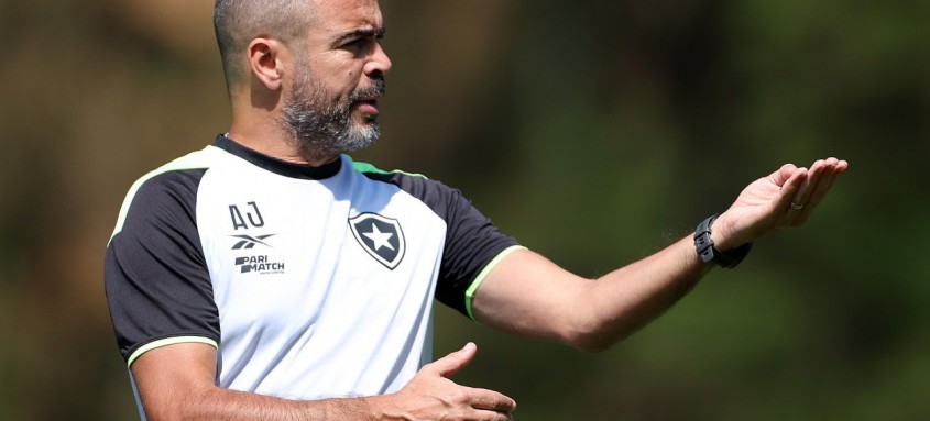 Artur Jorge reconheceu que Botafogo criou poucas situações de gol contra o Grêmio - Foto: Vitor Silva/Botafogo Artur Jorge reconheceu que Botafogo criou poucas situações de gol contra o Grêmio