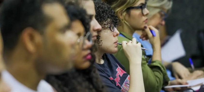 Acesso a esse material estará na área do candidato, mesma página onde foi feita a inscrição para o concurso - Foto: Joel Rodrigues/Agência Brasil Acesso a esse material estará na área do candidato, mesma página onde foi feita a inscrição para o concurso