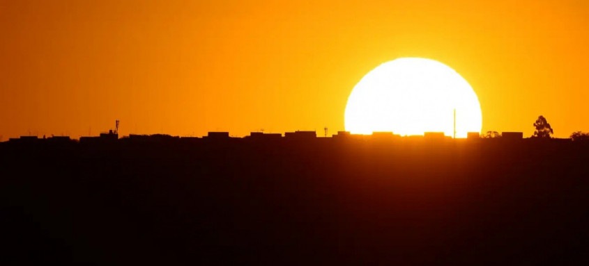 Estudo mostra também que as pessoas se sentem mais seguras durante os períodos em que o horário de verão é adotado - Foto: Marcello Casal Jr/Agência Brasil Estudo mostra também que as pessoas se sentem mais seguras durante os períodos em que o horário de verão é adotado