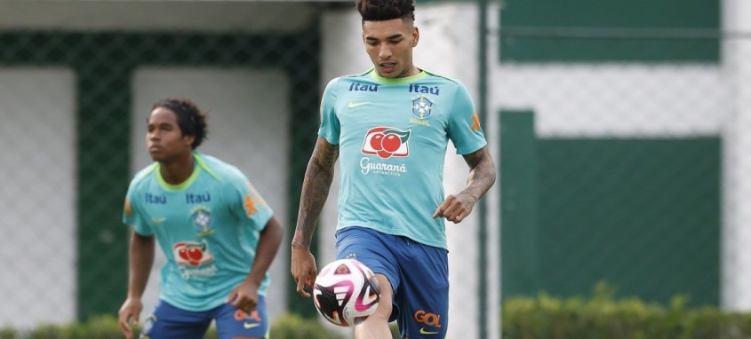 Igor Jesus formará o trio de ataque da seleção brasileira ao lado de Rodrygo e Savinho - Foto: Rafael Ribeiro/CBF Igor Jesus formará o trio de ataque da seleção brasileira ao lado de Rodrygo e Savinho