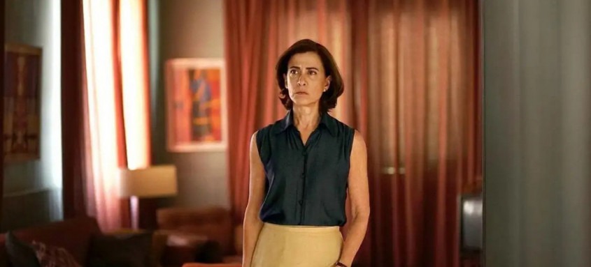 Dirigido por Walter Salles, Ainda Estou Aqui é estrelado por Fernanda Torres, Fernanda Montenegro e Selton Mello e baseado no livro autobiográfico de Marcelo Rubens Paiva - Foto: Alile Dara Onawale/Sony Pictures Dirigido por Walter Salles, Ainda Estou Aqui é estrelado por Fernanda Torres, Fernanda Montenegro e Selton Mello e baseado no livro autobiográfico de Marcelo Rubens Paiva