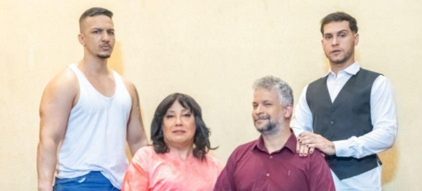 'O Nono Aniversário' está em cartaz neste final de semana no Theatro Municipal de Niterói - Foto: Divulgação 'O Nono Aniversário' está em cartaz neste final de semana no Theatro Municipal de Niterói