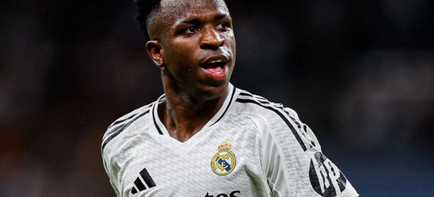 Na última temporada, Vini Jr. marcou 24 gols e distribuiu nove assistências em 39 jogos pelo Real Madrid - Foto: Divulgação Na última temporada, Vini Jr. marcou 24 gols e distribuiu nove assistências em 39 jogos pelo Real Madrid