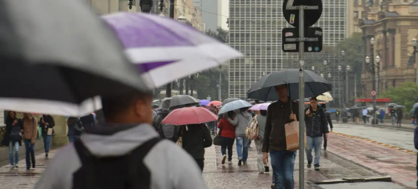 A previsão do clima para a região sudeste é de chuvas mais regulares - Foto: Rovena Rosa/Agência Brasil A previsão do clima para a região sudeste é de chuvas mais regulares