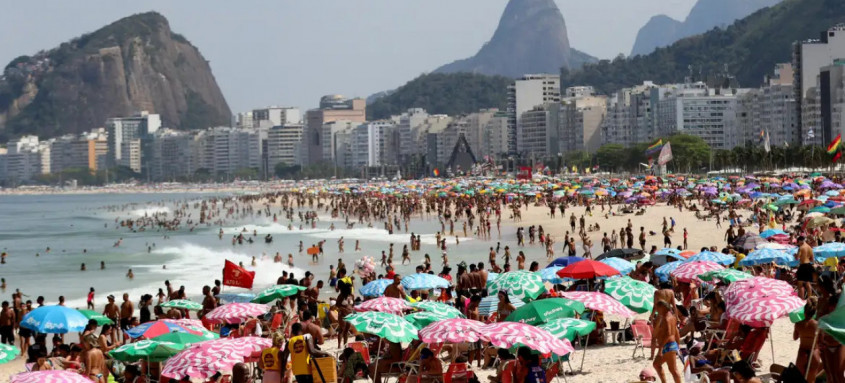 Levantamento aponta que na alta temporada turística os maiores ganhos devem ocorrer nos estados de São Paulo e Rio de Janeiro - Foto: Tânia Rêgo/Agência Brasil Levantamento aponta que na alta temporada turística os maiores ganhos devem ocorrer nos estados de São Paulo e Rio de Janeiro