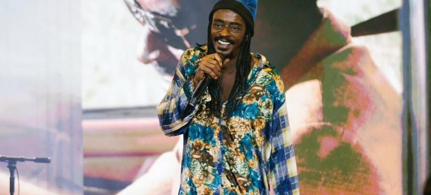 Seu Jorge se apresentará nesta sexta-feira na Praia de São Francisco