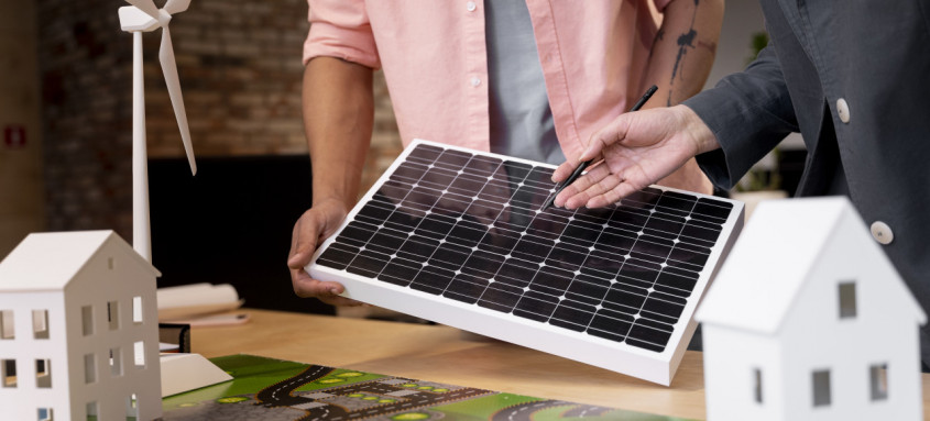 Serão disponibilizados R$ 3,5 milhões, sendo R$ 1,6 milhão para iniciativas de Iluminação Pública, R$ 1,6 milhão para programas de setores como o comércio, indústria, rural e serviço e poder público e R$ 300 mil para projetos residenciais - Foto: Freepik Serão disponibilizados R$ 3,5 milhões, sendo R$ 1,6 milhão para iniciativas de Iluminação Pública, R$ 1,6 milhão para programas de setores como o comércio, indústria, rural e serviço e poder público e R$ 300 mil para projetos residenciais