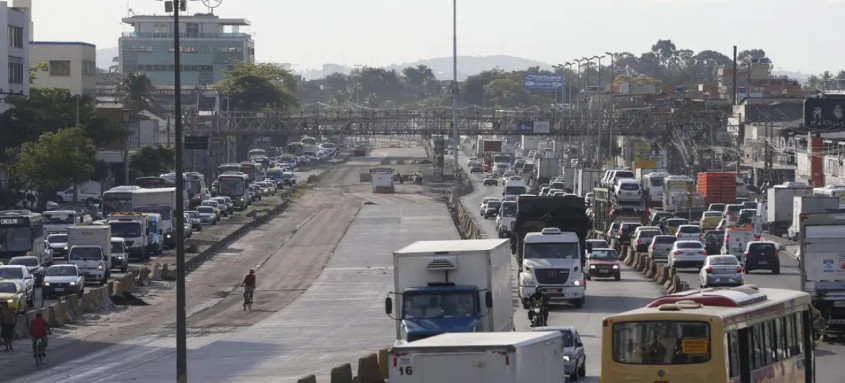 Número de quilômetros percorridos por dia útil dobrou, passando de 677 mil para cerca de 1,2 milhão de quilômetros por dia - Foto: Fernando Frazão/Agência Brasil Número de quilômetros percorridos por dia útil dobrou, passando de 677 mil para cerca de 1,2 milhão de quilômetros por dia