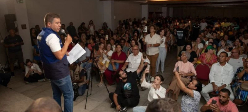 Prefeito Dr. Serginho anuncia reforço na segurança, reorganização dos serviços sociais e investimentos na infraestrutura do bairro - Foto: Divulgação Prefeito Dr. Serginho anuncia reforço na segurança, reorganização dos serviços sociais e investimentos na infraestrutura do bairro