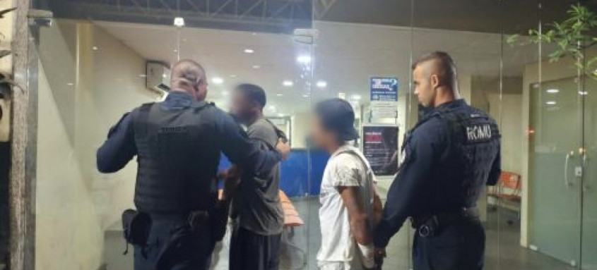 Suspeitos ainda tentaram fugir, mas foram capturados