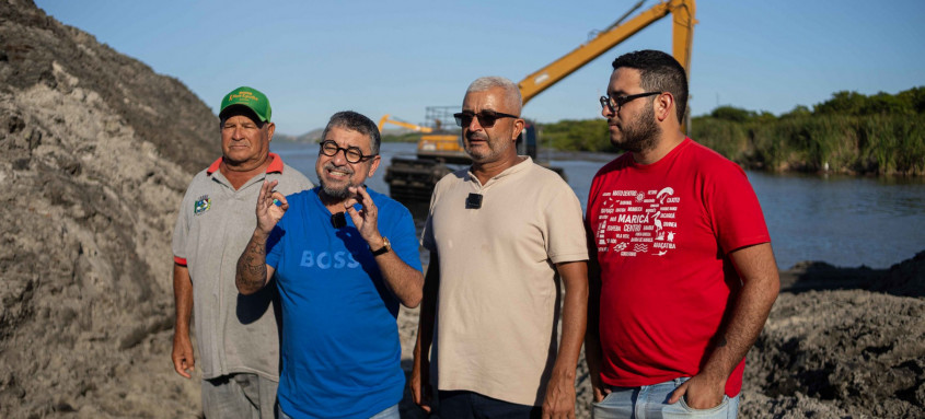 O trabalho está sendo executado pelas equipes da autarquia Serviços de Obras de Maricá - Foto: Divulgação O trabalho está sendo executado pelas equipes da autarquia Serviços de Obras de Maricá