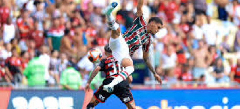 Atacante se lesionou em uma dividida no treino da última terça-feira - Foto: LUCAS MERÇON / FLUMINENSE F.C. Atacante se lesionou em uma dividida no treino da última terça-feira
