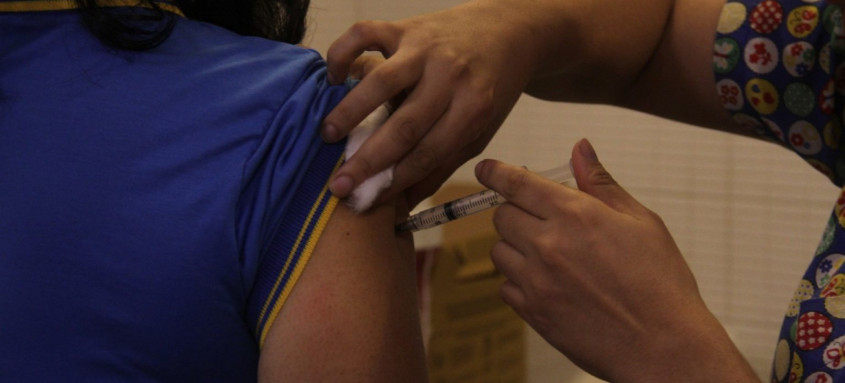 Ação disponibiliza vacinas contra diversas doenças até a próxima sexta-feira