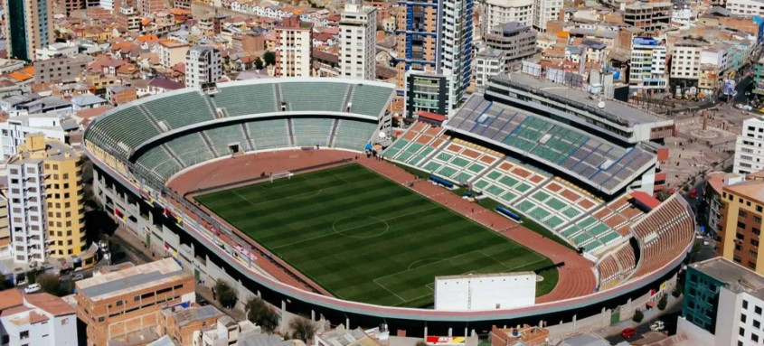 Estádio Hernando Siles. 

