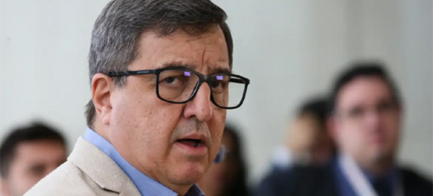 Entrevista coletiva do relator da LDO, Danilo Forte, e do deputado, Luiz Carlos Motta. - Foto: Lula Marques/ Agência Brasil Entrevista coletiva do relator da LDO, Danilo Forte, e do deputado, Luiz Carlos Motta.