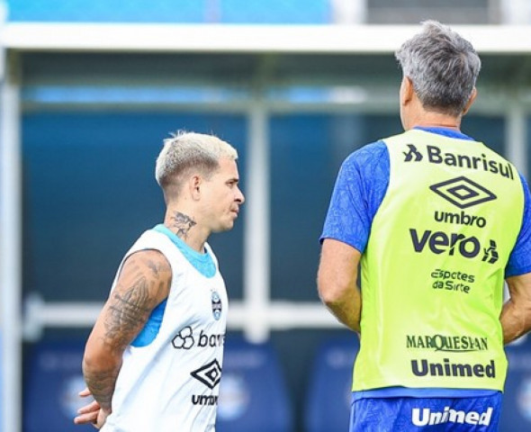  Lucas Uebel/Grêmio FBPA