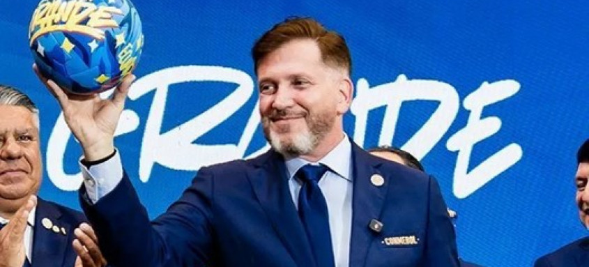 Alejandro Domínguez foi reeleito presidente da Conmebol.