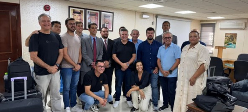 Comitiva de políticos na Jordânia