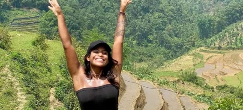 Equipes de resgate correm contra o tempo para resgatar a publicitária brasileira Juliana Marins, de 26 anos, que se acidentou durante uma trilha no monte Rinjani, na Indonésia. - Foto: Arquivo pessoal Equipes de resgate correm contra o tempo para resgatar a publicitária brasileira Juliana Marins, de 26 anos, que se acidentou durante uma trilha no monte Rinjani, na Indonésia.