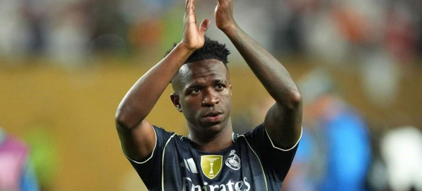 
Adeus a Vinícius pode ser oficializado após jogo contra a Juventus