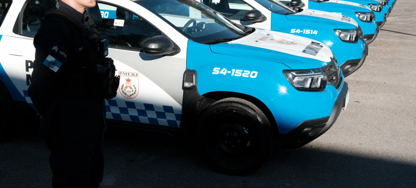 As oito viaturas semiblindadas serão distribuídas entre os municípios atendidos pelo 11º Batalhão da PM: Nova Friburgo, Bom Jardim, Duas Barras, Cordeiro, Cantagalo, Macuco, Trajano de Moraes e Santa Maria Madalena. - Foto: Carlos Magno As oito viaturas semiblindadas serão distribuídas entre os municípios atendidos pelo 11º Batalhão da PM: Nova Friburgo, Bom Jardim, Duas Barras, Cordeiro, Cantagalo, Macuco, Trajano de Moraes e Santa Maria Madalena.